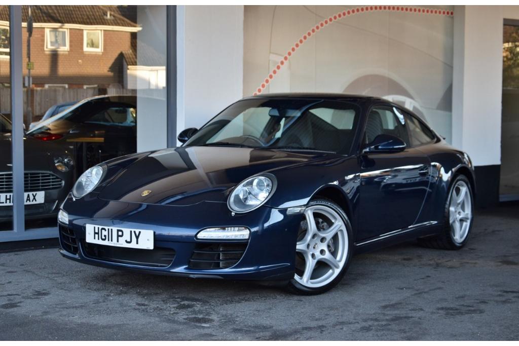 Porsche 911 3.6 CARRERA MANUAL COUPE 17210