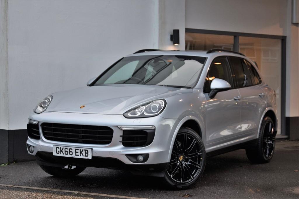 Porsche Cayenne 3.0D V6 Platinum Edition 18310