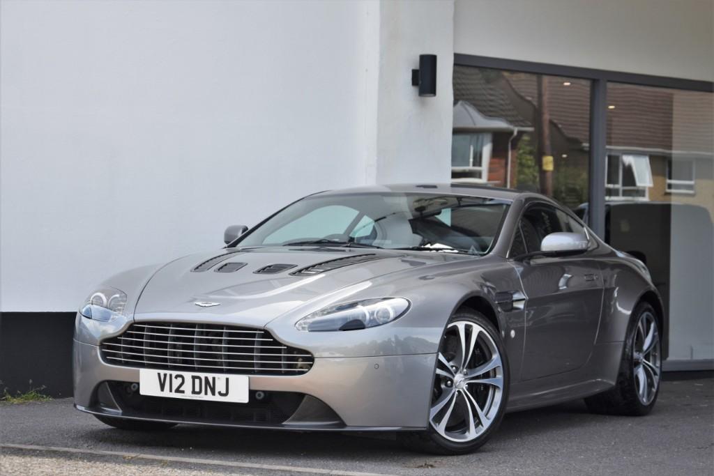 Aston Martin Vantage V12 Carbon Manual 18870