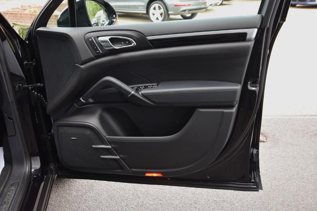 Porsche Cayenne 3.0D TIPTRONIC 'S' 201315