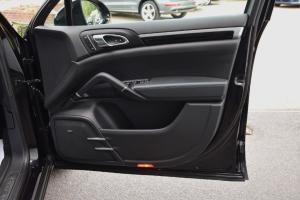 Porsche Cayenne 3.0D TIPTRONIC 'S' - thumb201315