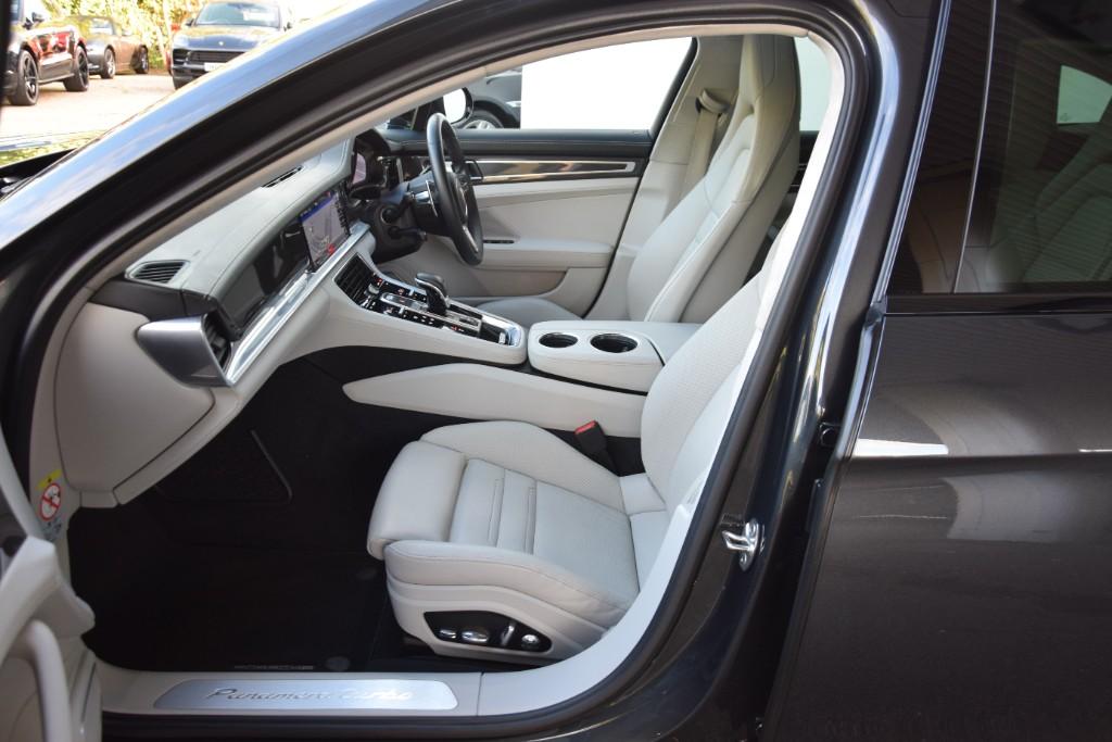 Porsche Panamera Turbo Sport Turismo Auto 21557