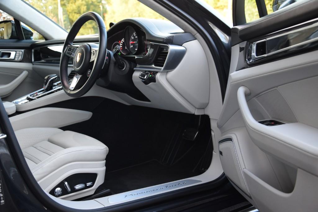 Porsche Panamera Turbo Sport Turismo Auto 215522