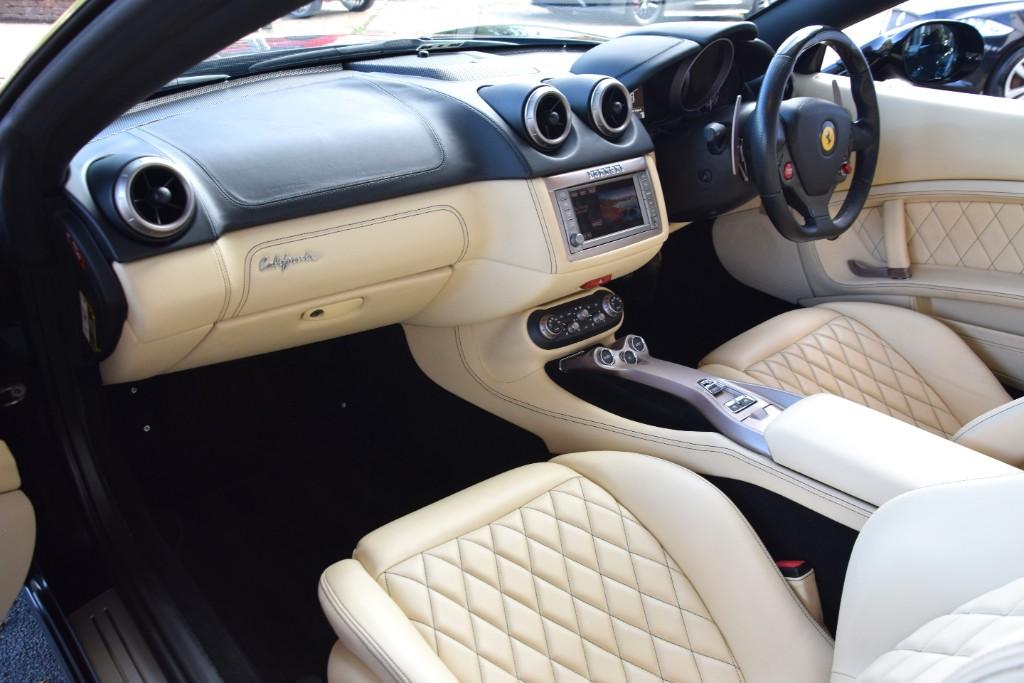 Ferrari California '30' EDITION 21582
