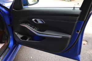 BMW 3 Series 320i M Sport Auto - thumb216311