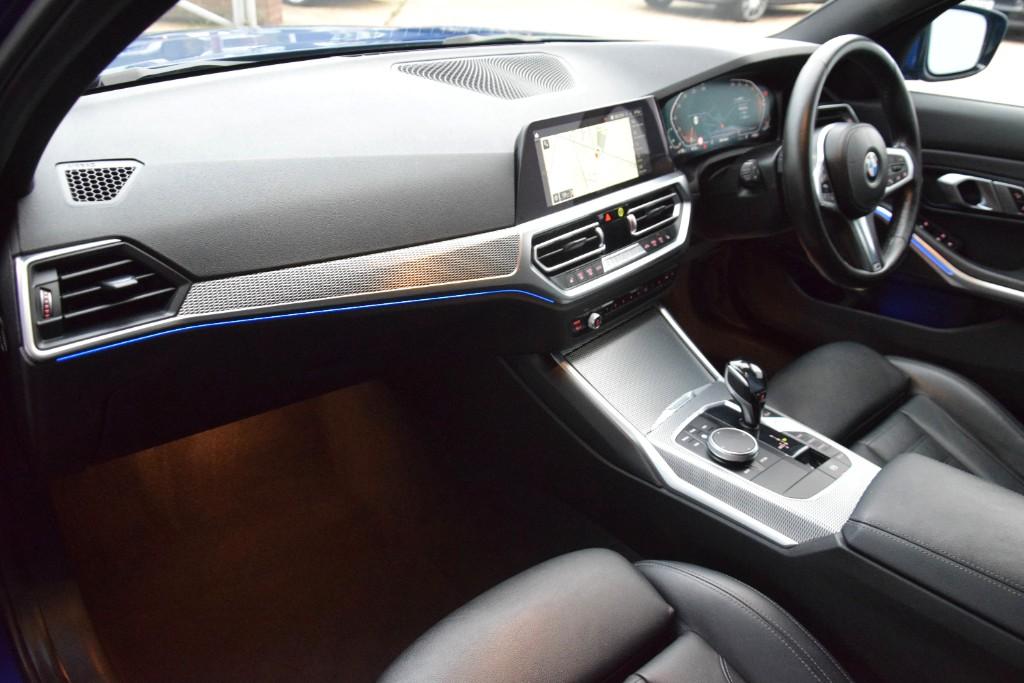 BMW 3 Series 320i M Sport Auto 216312