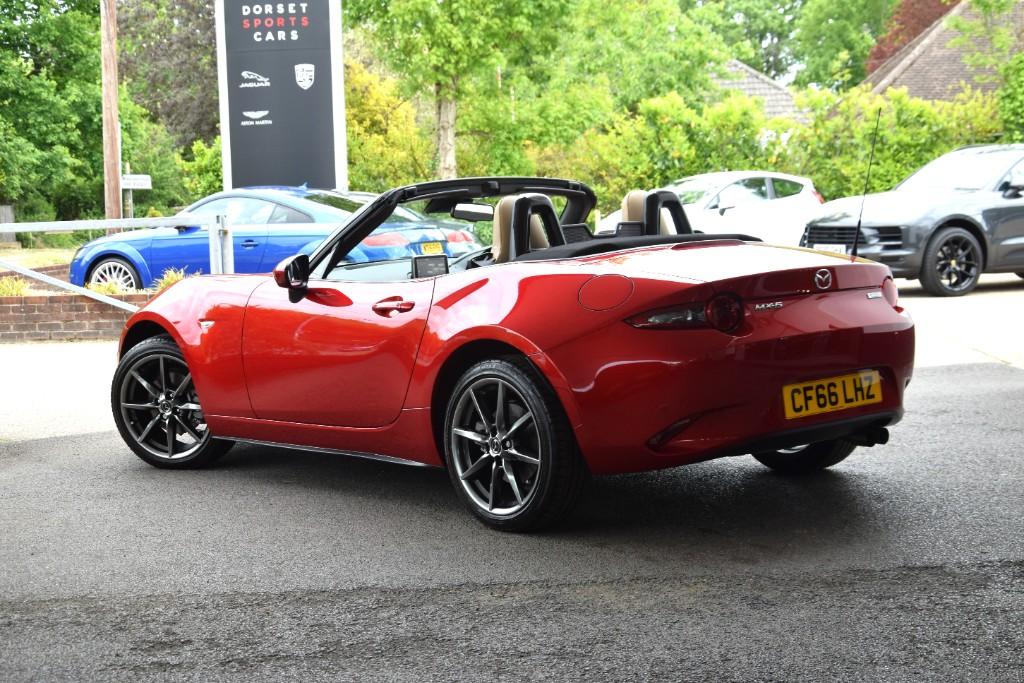 Mazda MX-5 SPORT NAV 22131