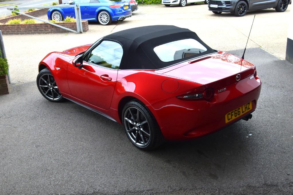 Mazda MX-5 SPORT NAV 221313