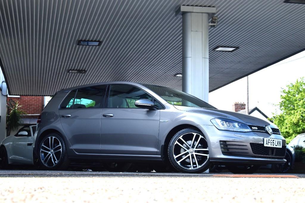 Volkswagen Golf 2.0 GTD TECH BLUE MOTION 221818