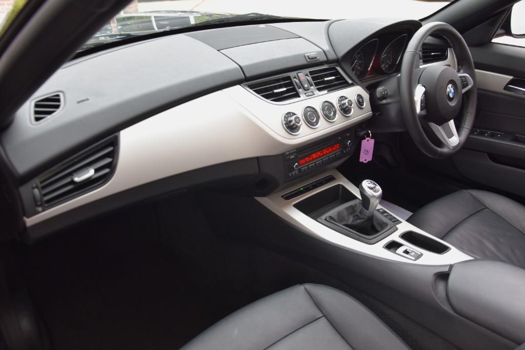 BMW Z4 2.0i S Drive Manual 22382
