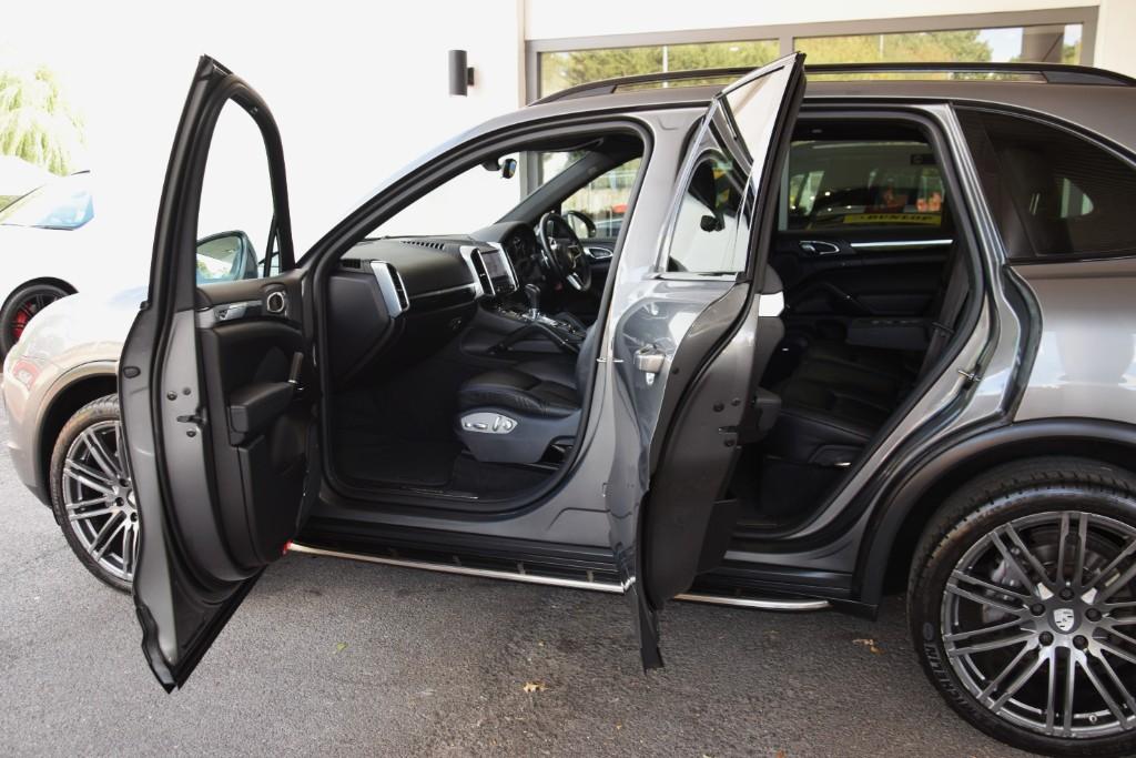 Porsche Cayenne 3.0D V6 TIPTRONIC 'S' 225017