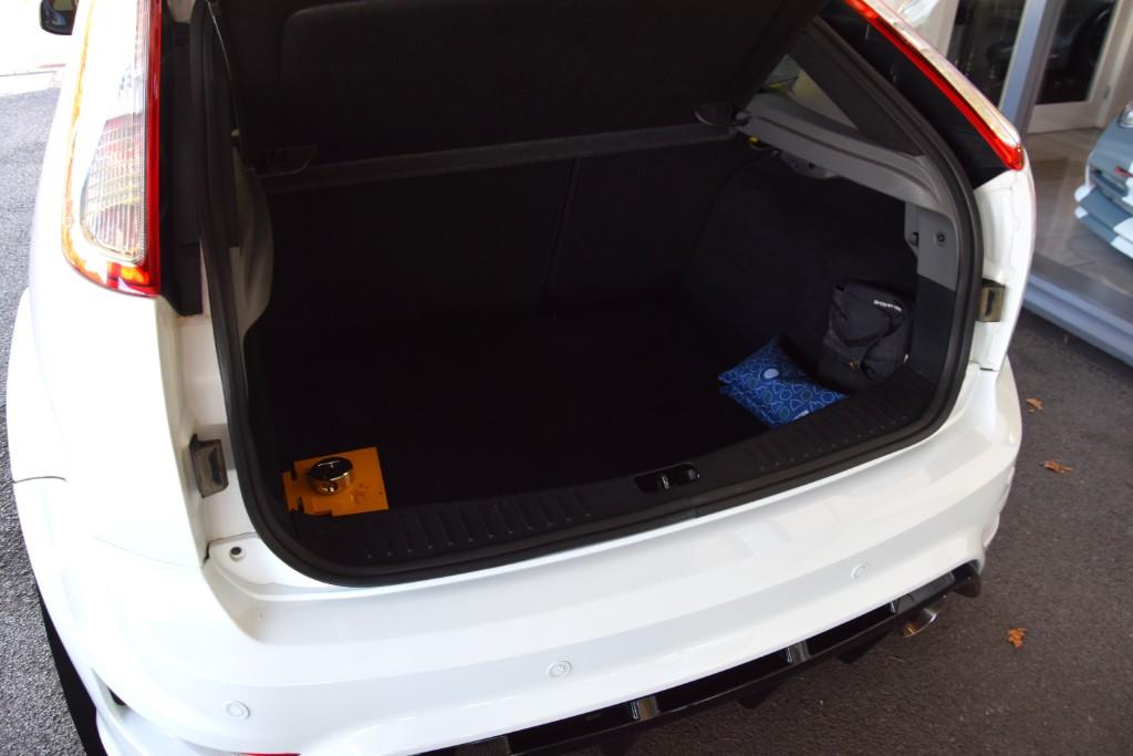 Ford Focus  2.5 RS Manual  227216