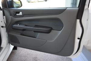 Ford Focus  2.5 RS Manual  - thumb227215