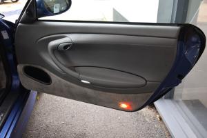 Porsche 911 Carrera 2 3.4 Manual Coupe 996 - thumb227418