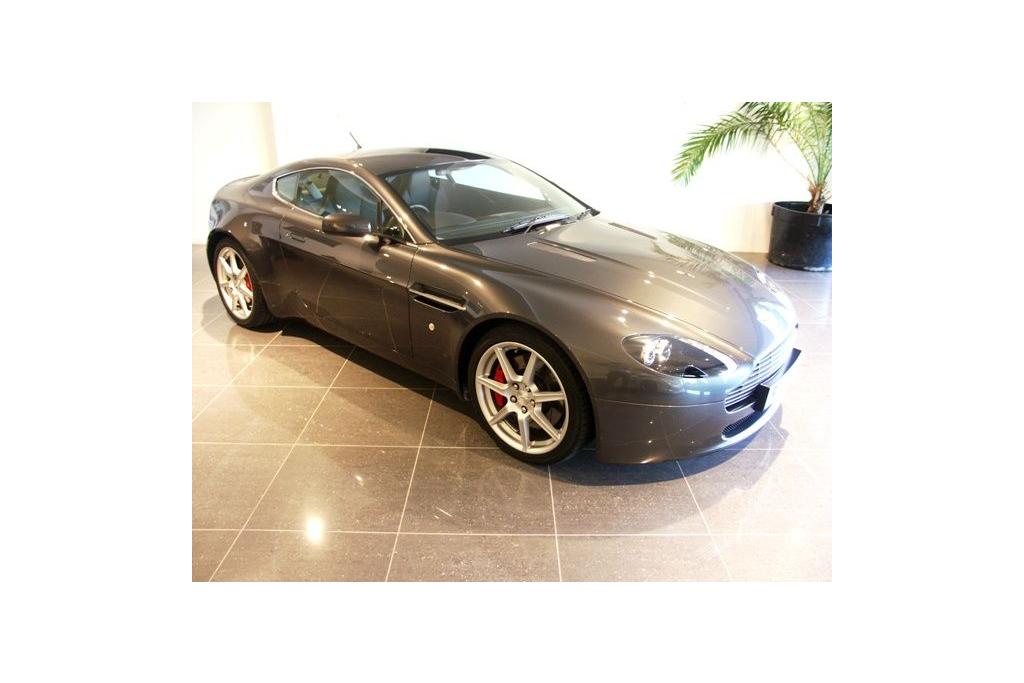 Aston Martin Vantage Coupe 2470