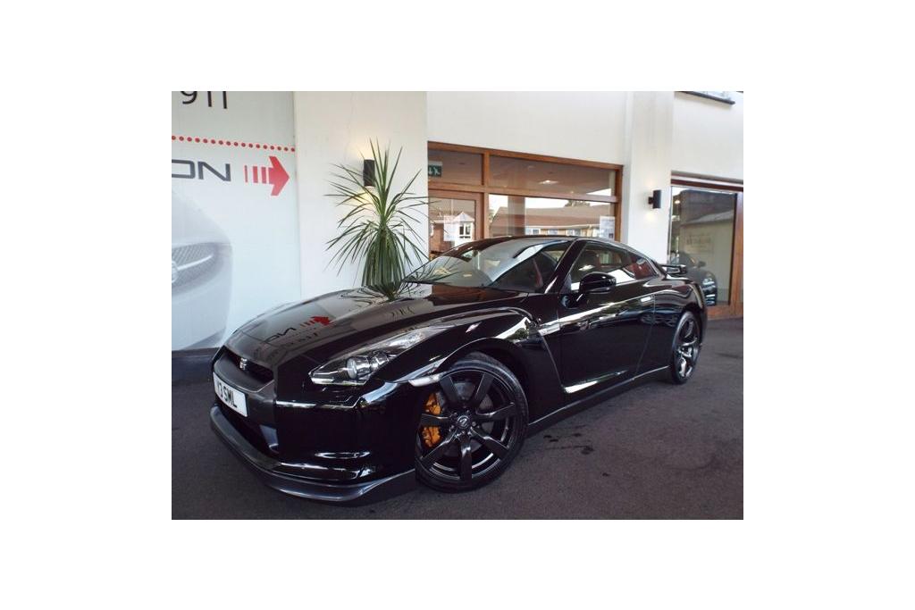 Nissan GTR BLACK EDITION 6470