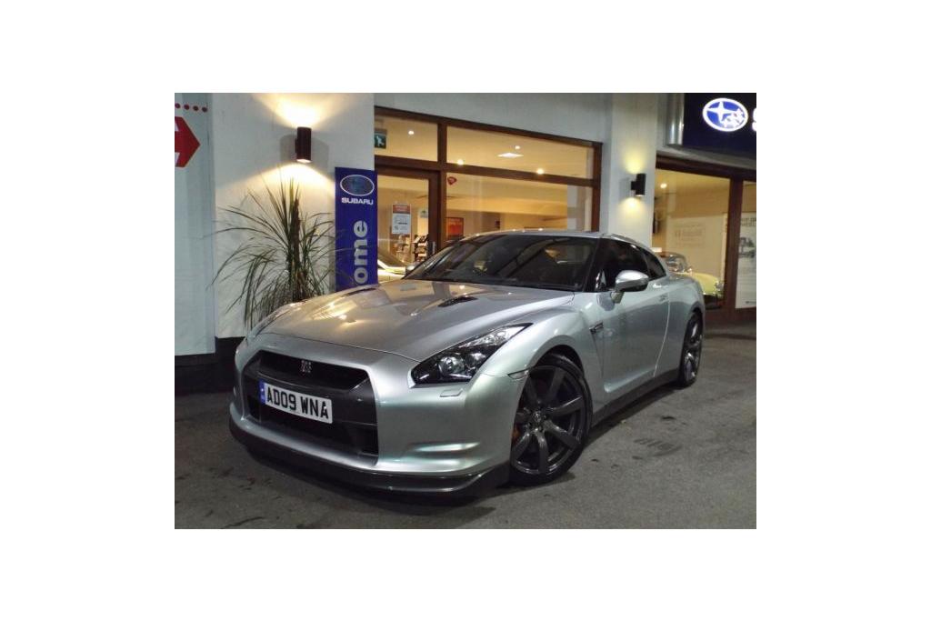 Nissan GTR Premium 8250