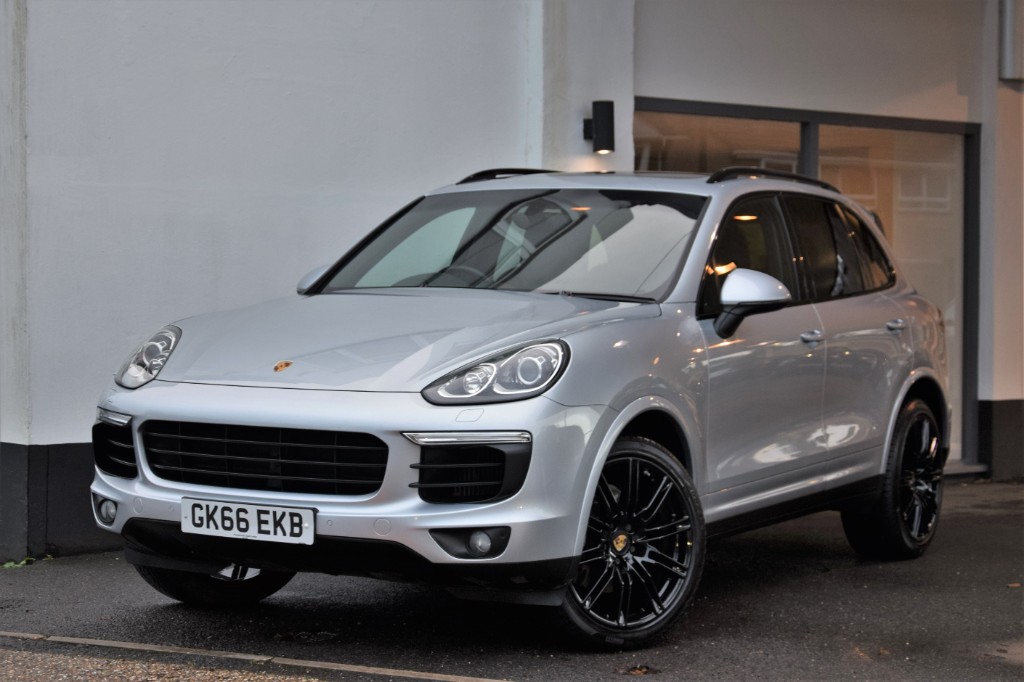 PORSCHE CAYENNE 3.0D V6 PLATINUM EDITION