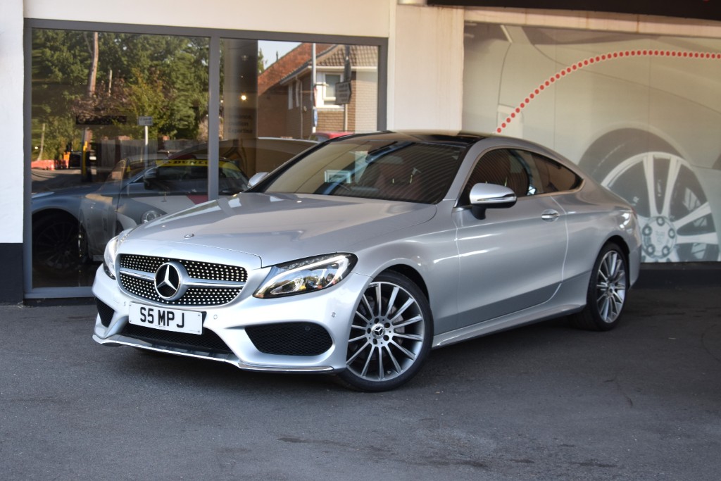 MERCEDES C220 D AMG LINE PREMIUM