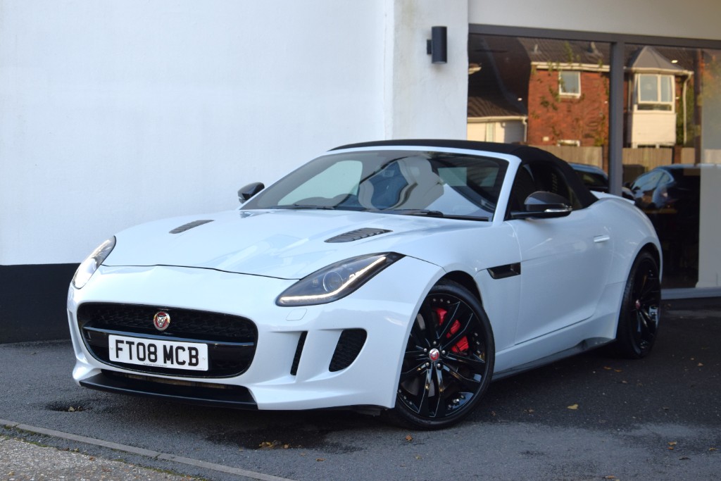 JAGUAR F TYPE 'R' 5.0 V8 SUPERCHARGED 550 AWD ROADSTER