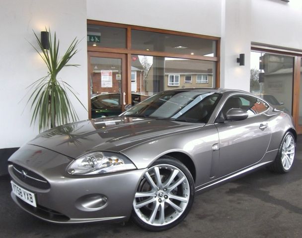 JAGUAR XK V8 COUPE PORTFOLIO